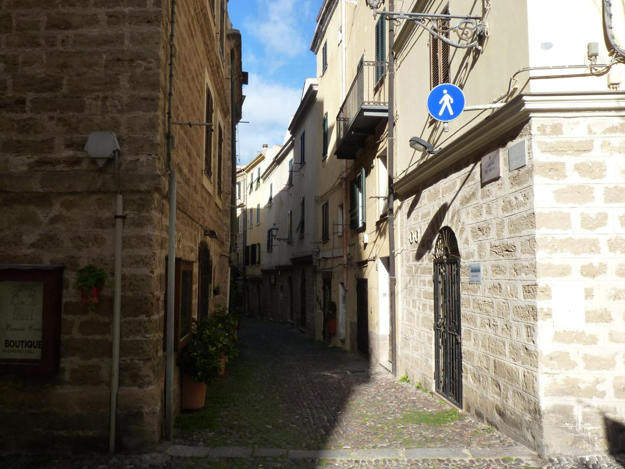 Ferienwohnung Loft In The Old Town Alghero Exterior foto